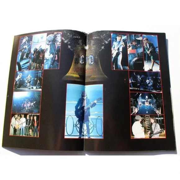 Vintage AC/DC: Official Fly on the Wall World Tour 1986 Concert Program Book - Picture 5 of 7